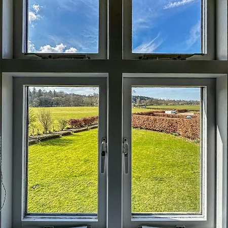 Bed & Breakfast Abbey *